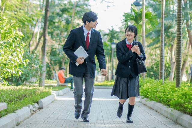 通信制高校とサポート校の生徒